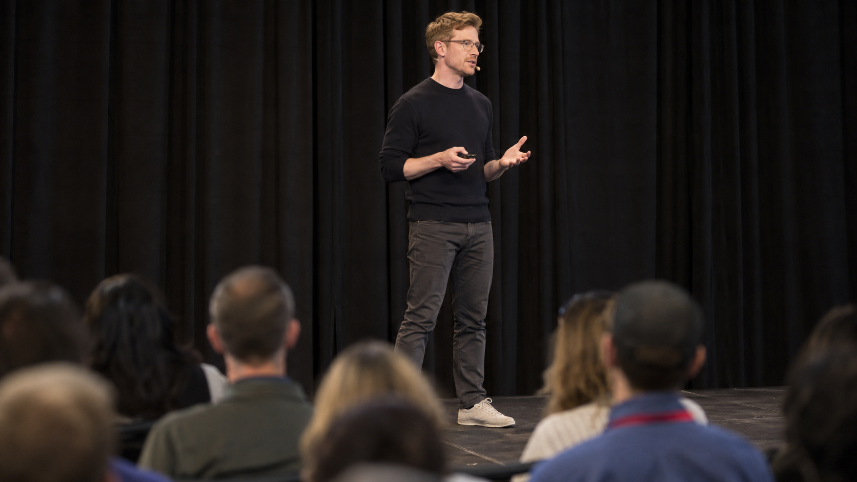 Reddit Grew Revenue 53% and Lost 23% Overnight. Four Internet Stocks Fell on What They Said About the Next Quarter